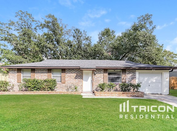 11753 Raven Drive W - Jacksonville, FL