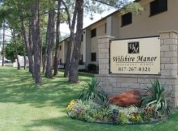Wilshire Manor Apartments - Euless, TX