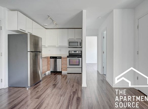 925 W Carmen Ave unit 3A - Chicago, IL