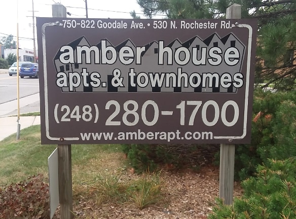 Amber Elm Townhouses Apartments - Clawson, MI