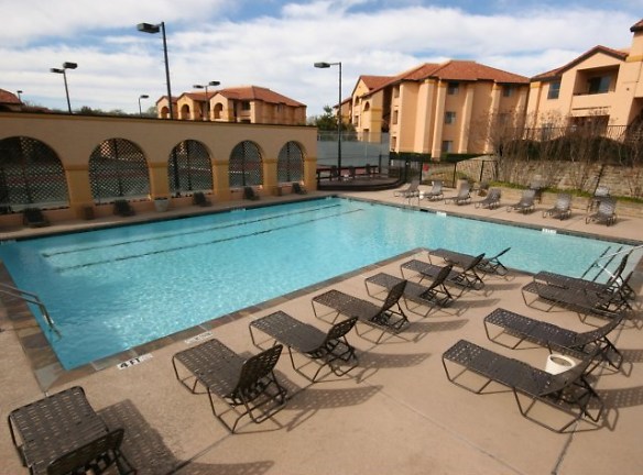 Crest Oasis - Euless, TX