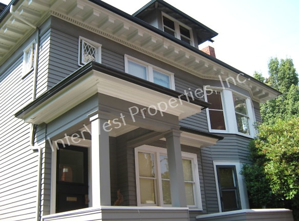 117 NW King Ave - Portland, OR