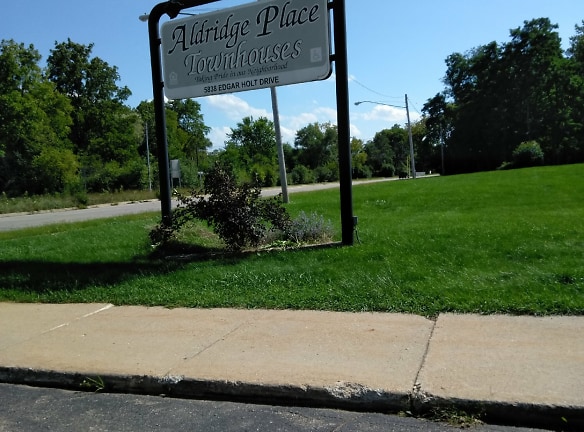 Aldridge Place Townhouses Apartments - Flint, MI