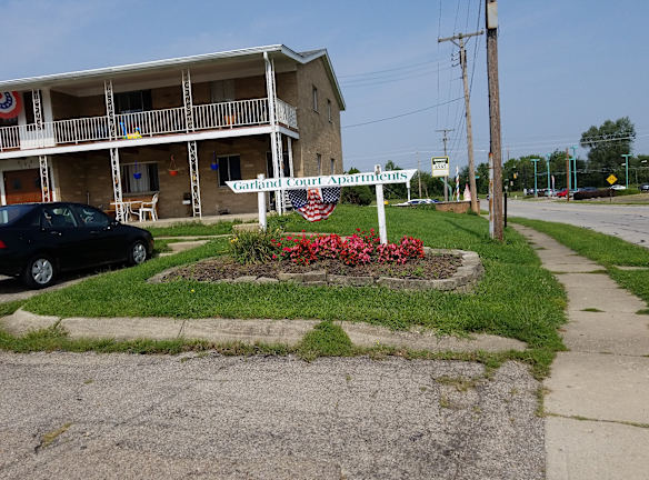 GARLAND COURT Apartments 332 W Garland Ave Fairborn OH Apartments