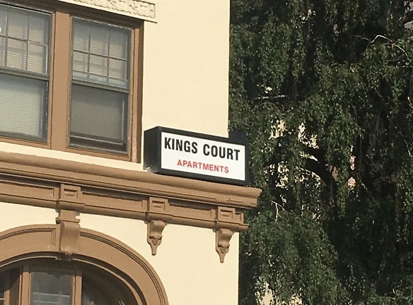 Kings Court Apartments - Omaha, NE