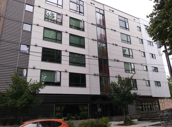 Mad Flats Apartments - Seattle, WA