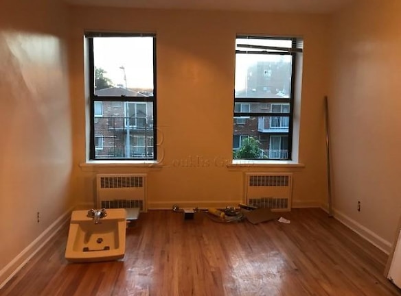 31-23 47th St unit 3 - Queens, NY