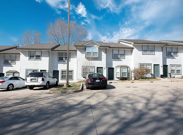 321 W South Ave unit 2 - Independence, MO