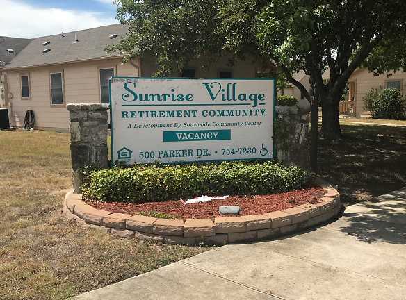 Sunrise Village Apartments - San Marcos, TX
