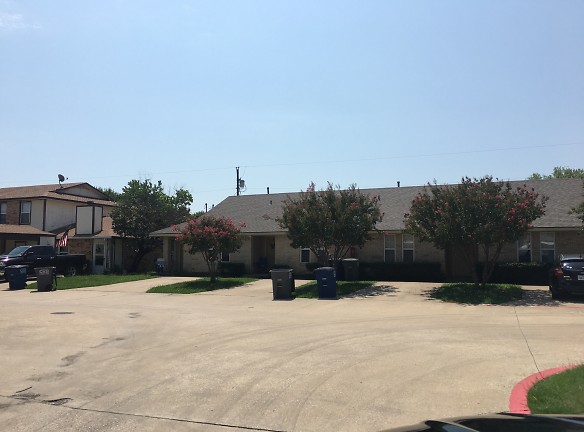 Trails Place Apartment Homes - Wylie, TX