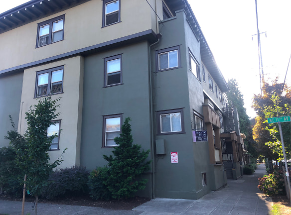 Bonnie Brae Apartments - Portland, OR