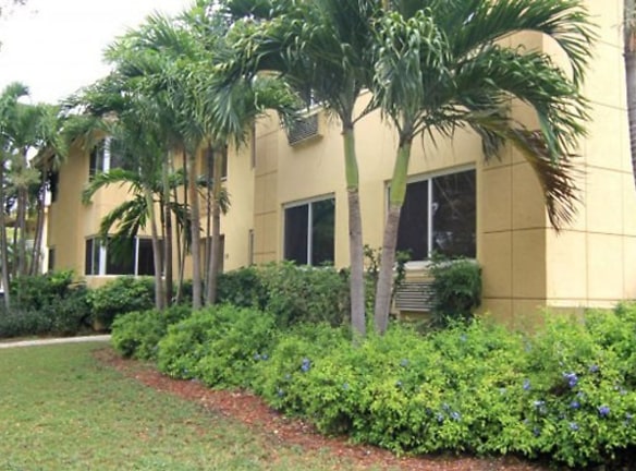 Menores Ave Apartments - Coral Gables, FL