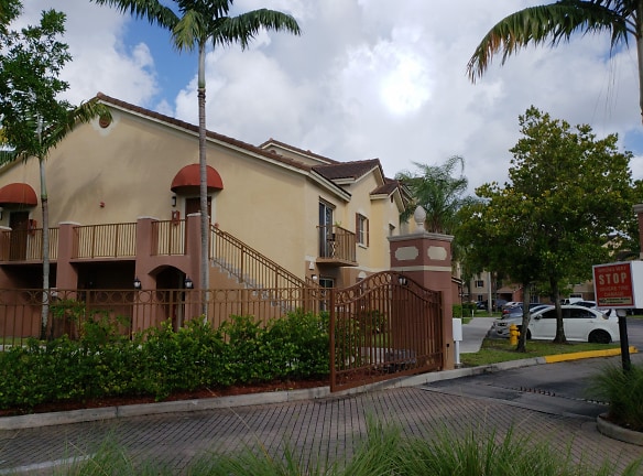 Sanctuary Cove Apartments - North Lauderdale, FL