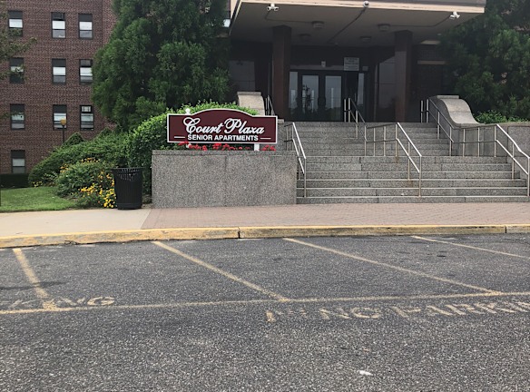 Court Plaza Senior Apartments 1 Hoppen Dr Central Islip NY