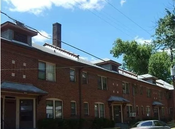 Kick Back In This 1 Bedroom 1 Bath Unit Apartments - Louisville, KY