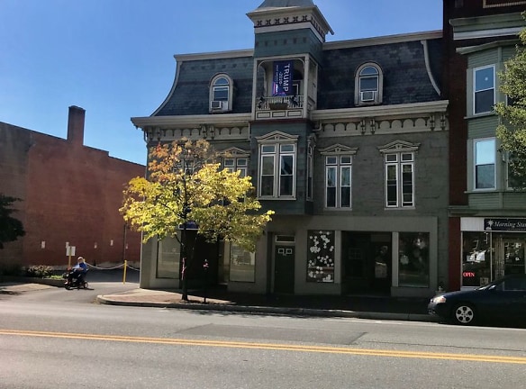 22 W Main St unit 6B - Waynesboro, PA