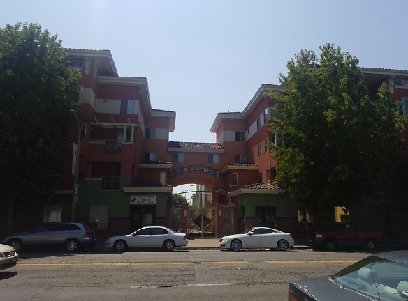Hismen Hin-Nu Terrace Apartments - Oakland, CA