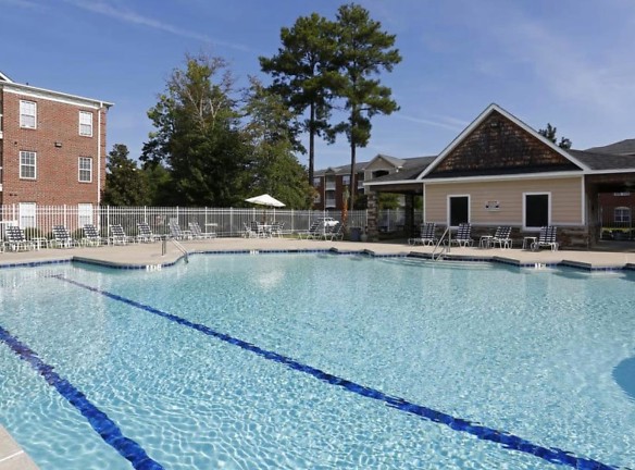 Waterford Place Apartment Homes - Greenville, NC