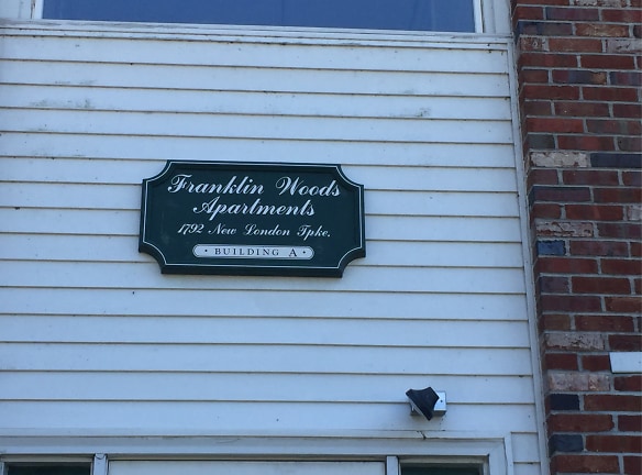 Franklin Woods Apartments - West Warwick, RI