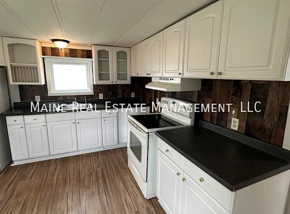 30 Exeter Rd unit 30 - Corinth, ME