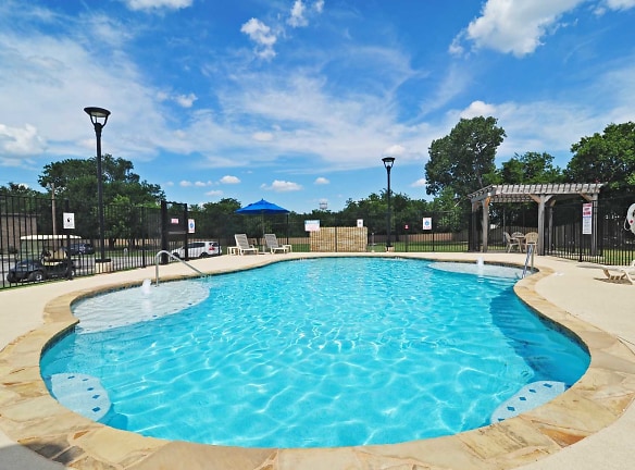 Eastgate Ridge Apartments Free Internet, Cable & Water! - Killeen, TX
