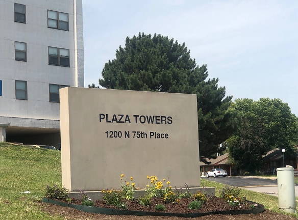 Plaza Towers Apartments - Kansas City, KS