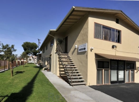 Del Amo Village Apartments - Torrance, CA