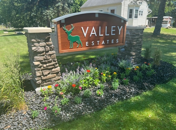 Valley Estates - Lansing, MI