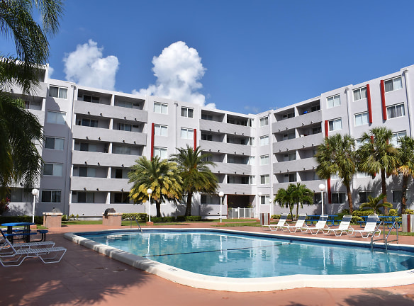 Suncoast Place Apartments - North Miami Beach, FL