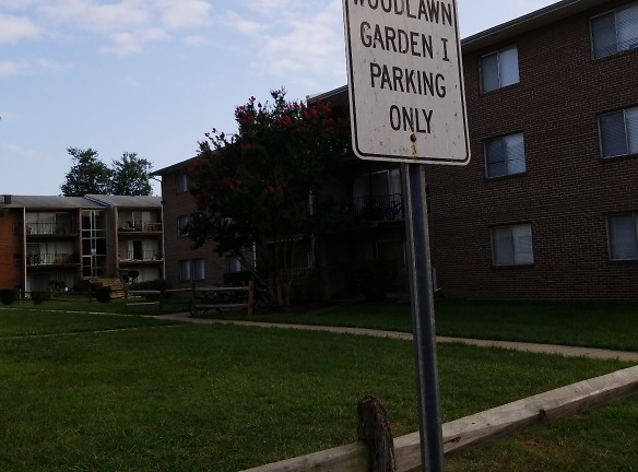 Woodlawn Garden Apartments - Alexandria, VA