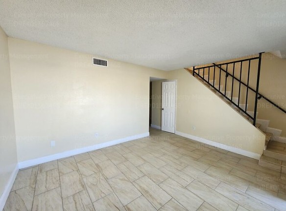 2909 S Chester Ave unit 7 - Bakersfield, CA
