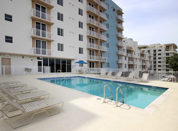 Gibraltar Apartments - Miami, FL