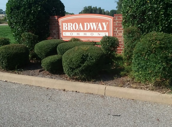 Broadway Common Apartments - Greenville, MS