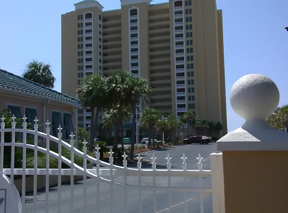 Emerald Isle Condominiums Apartments - Gulf Breeze, FL
