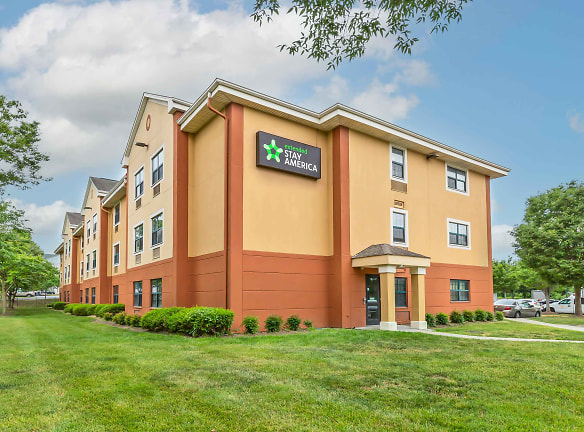 Furnished Studio - Baltimore - BWI Airport - Aero Dr. Apartments - Linthicum Heights, MD