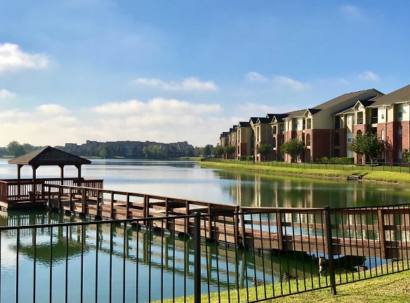 Westlake Residential Apartments - Pearland, TX