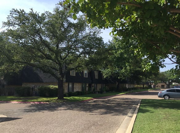 Oak View Apartments - Temple, TX