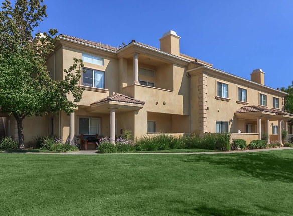 The Colony Townhomes Apartments - Canyon Country, CA