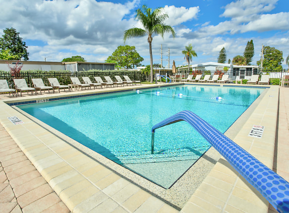 Serendipity Apartments - North Fort Myers, FL