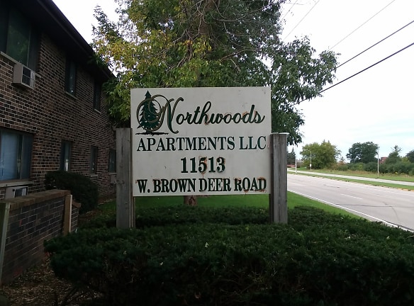 Northwoods Apartments - Milwaukee, WI