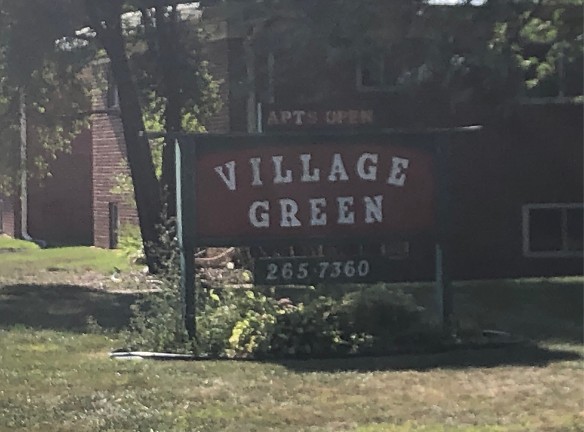 Village Green Community Apartments - Des Moines, IA