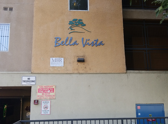 Bella Vista Apartments - Sun Valley, CA