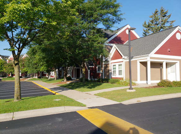 Jefferson Square Townhomes Apartments - Northfield, MN