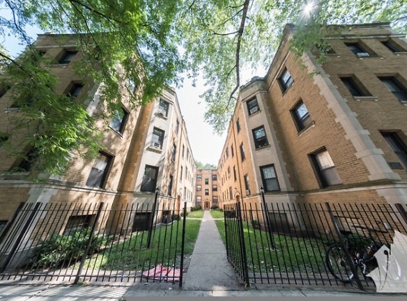 2239 N Bissell St unit 3 - Chicago, IL