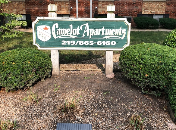 Camelot Apartments - Schererville, IN
