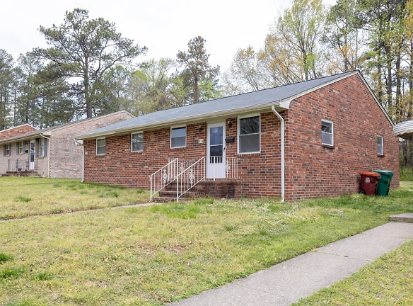 314 Prince Albert Ave - Colonial Heights, VA