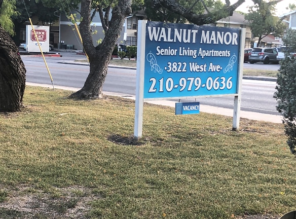 Walnut Manor Apartments - San Antonio, TX