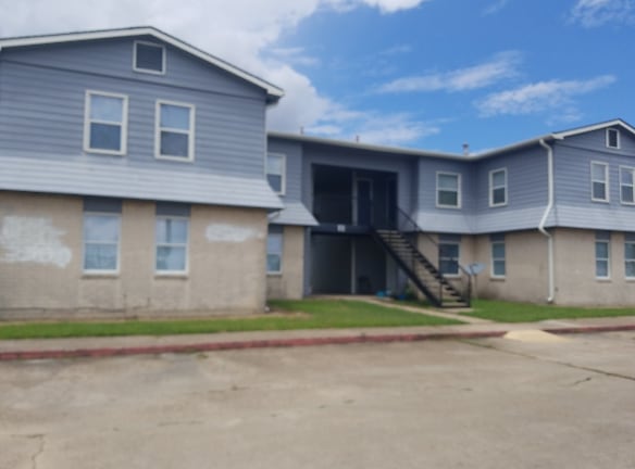 Louis Manor Trust Apartments - Port Arthur, TX