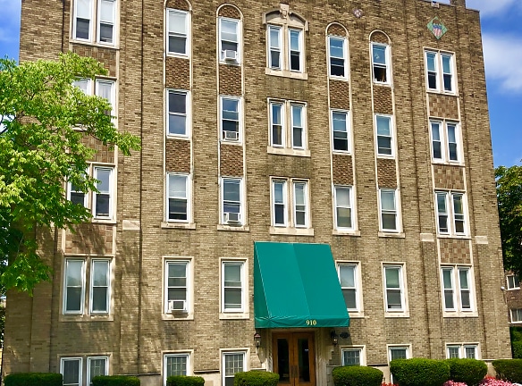 Silson Apartments - Detroit, MI