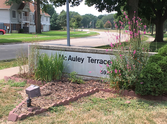 Mc Auley Terrace Apartments - Johnston, IA
